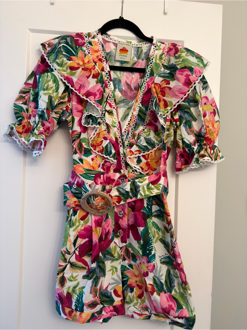 Farm Rio Painted Flowers Off-White Floral Romper Lace Trim Size M - Worn Once